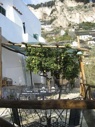 Rina فندق أمالفي