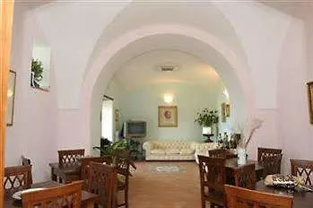 Rina Hotel 2*